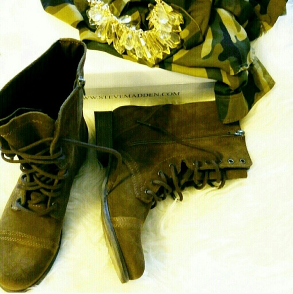 💎NIB Steve Madden Green Suede Combat Boots - Picture 6 of 6